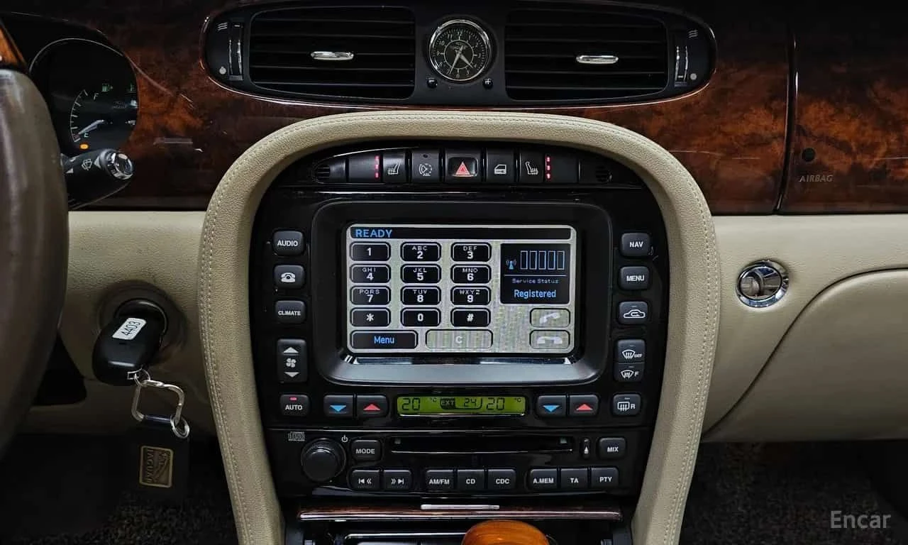 Jaguar Xj * 2.7D SWB * ЦЕНА ДО БГ, снимка 10 - Автомобили и джипове - 55606952
