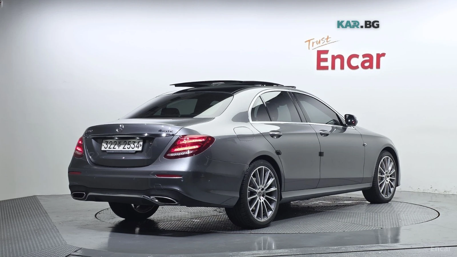 Mercedes-Benz E 350 4MATIC/AMG-LINE/DRIVE-ASSISTS/SUNROOF, снимка 3 - Автомобили и джипове - 55842017