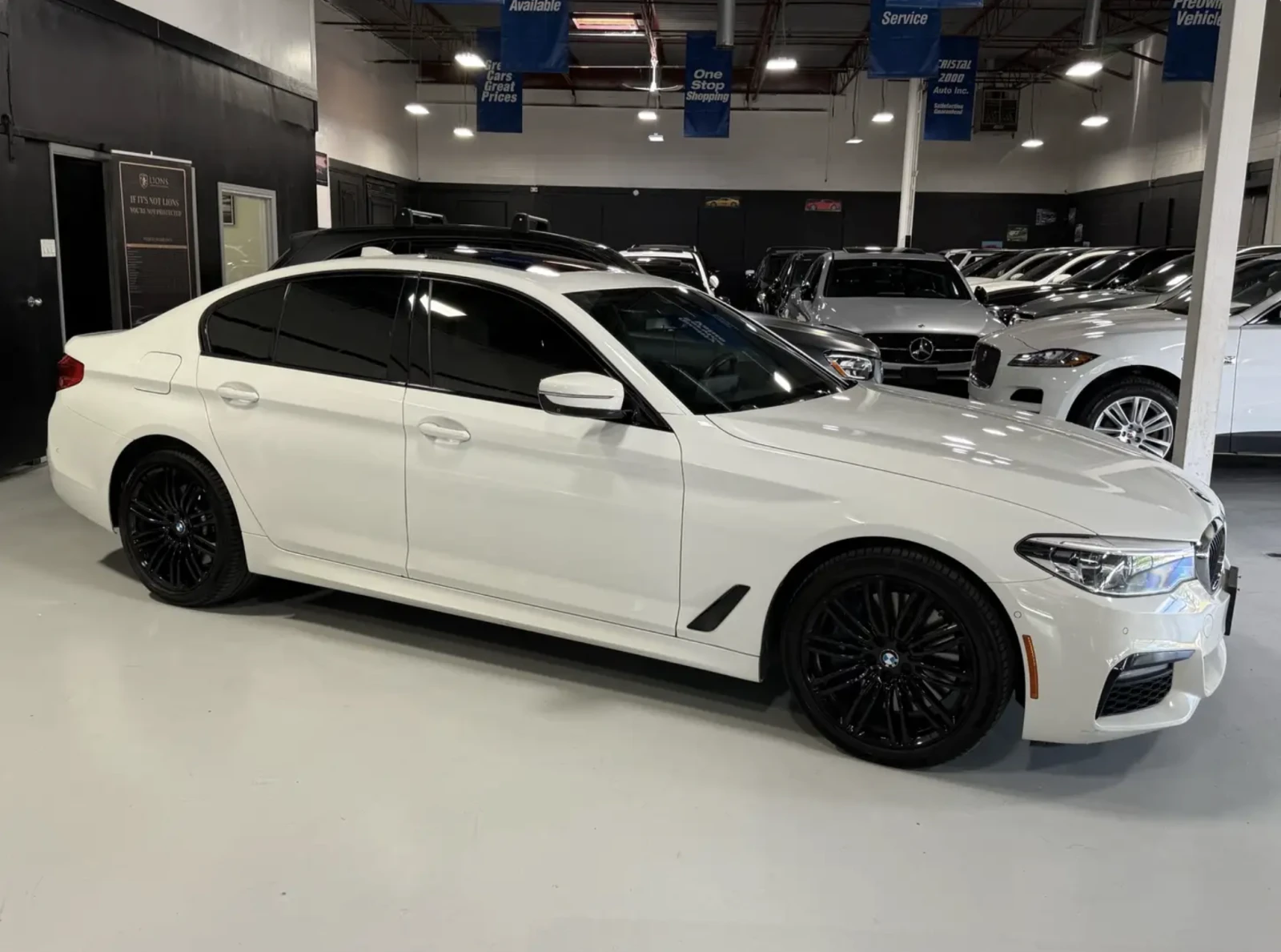 BMW 540 M SPORT / INDIVIDUAL /  H&K / ОБДУХ / HEAD UP , снимка 4 - Автомобили и джипове - 56009512
