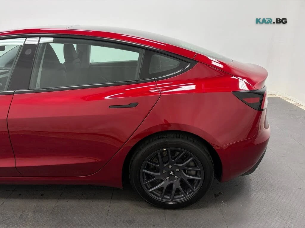 Tesla Model 3 RWD * Панорама * АвтоКредит (ЦЕНА ДО БГ), снимка 4 - Автомобили и джипове - 56135069