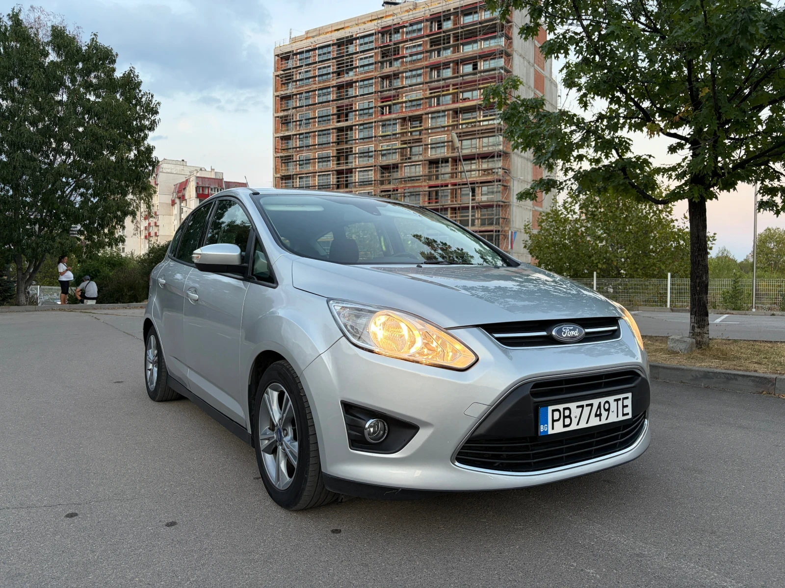 Ford C-max, снимка 2 - Автомобили и джипове - 56160743