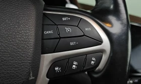 Jeep Grand cherokee 3.6* V6* 8ZF* SUMMIT* ДИСТРОНИК* ОБДУХВАНЕ* LANE* , снимка 13