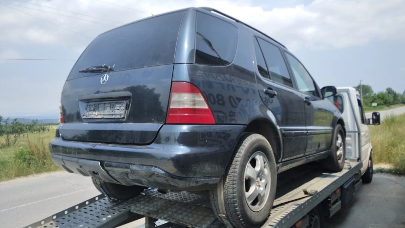 Mercedes-Benz ML 270 CDI 163 к.с., снимка 5 - Автомобили и джипове - 46531808