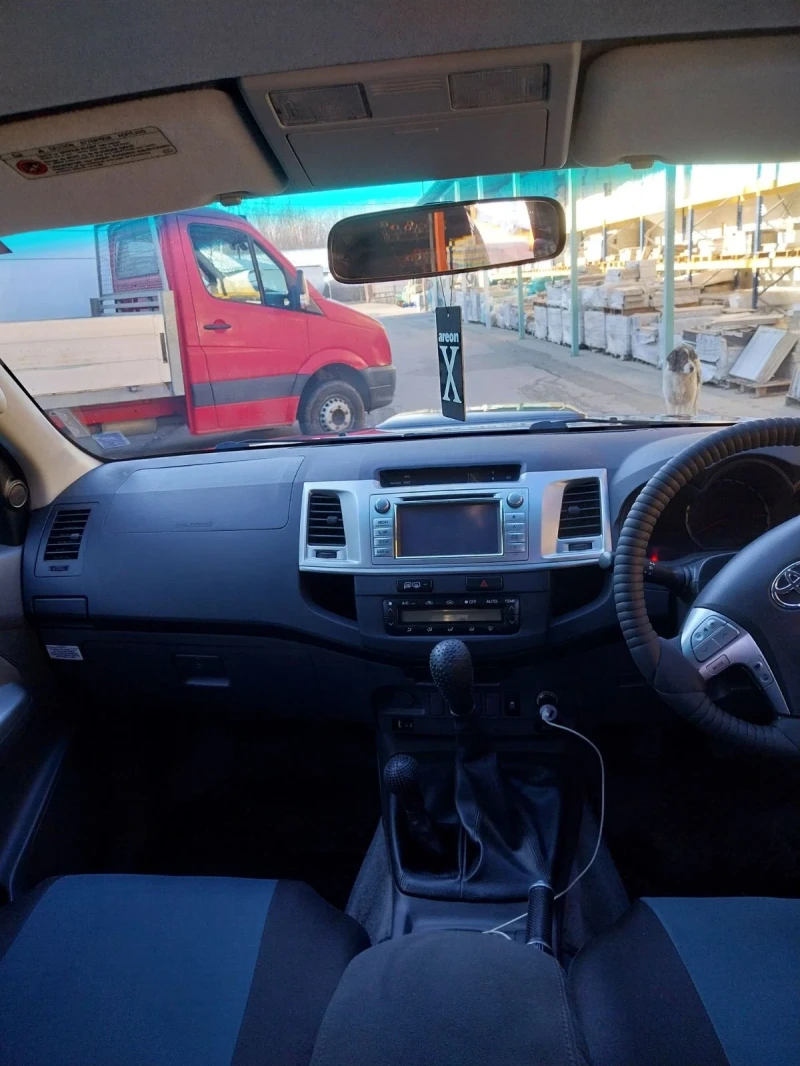 Toyota Hilux, снимка 11 - Автомобили и джипове - 48504838