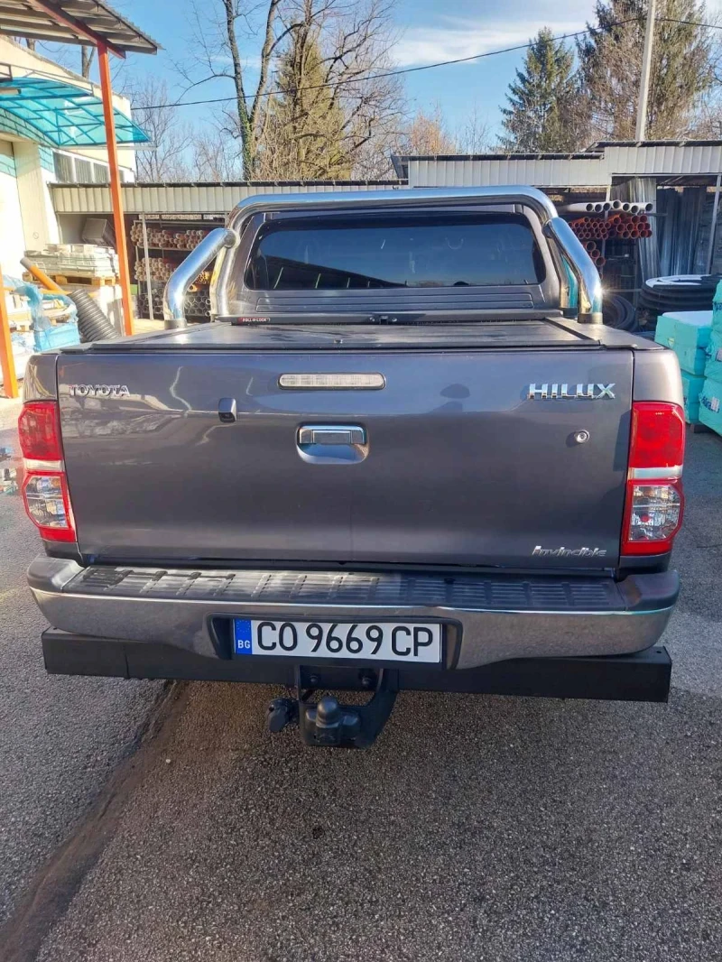 Toyota Hilux, снимка 3 - Автомобили и джипове - 48504838