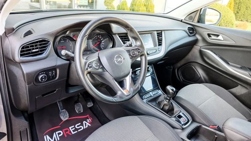 Opel Grandland X 1.6d, снимка 8 - Автомобили и джипове - 52907461