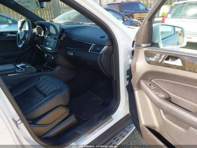 Mercedes-Benz GLE 350 4matic* Harman Kardon* Подгреви* Keyless* Самопарк, снимка 10 - Автомобили и джипове - 52650537