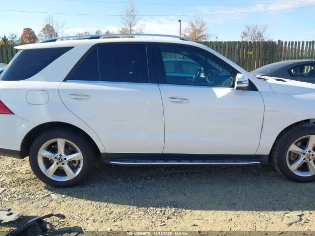 Mercedes-Benz GLE 350 4matic* Harman Kardon* Подгреви* Keyless* Самопарк, снимка 5 - Автомобили и джипове - 52650537