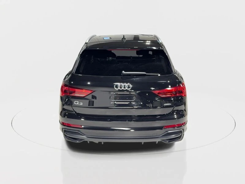 Audi Q3, снимка 11 - Автомобили и джипове - 53089796