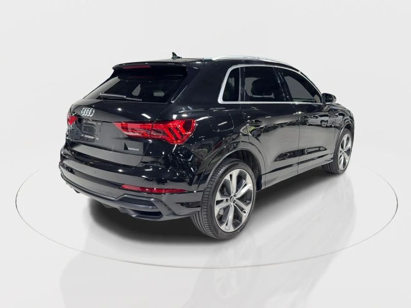 Audi Q3, снимка 13 - Автомобили и джипове - 53089796