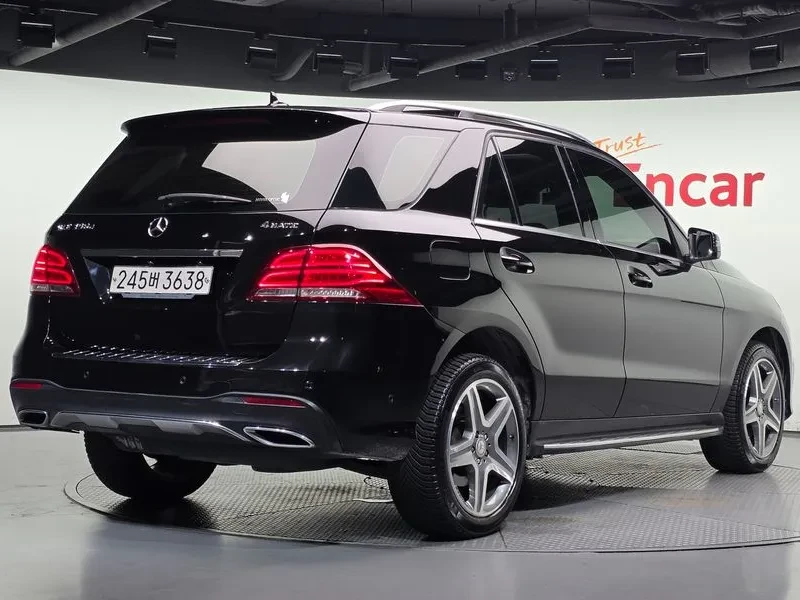 Mercedes-Benz GLE 350d - САМО 30% АВАНС, снимка 2 - Автомобили и джипове - 56112319