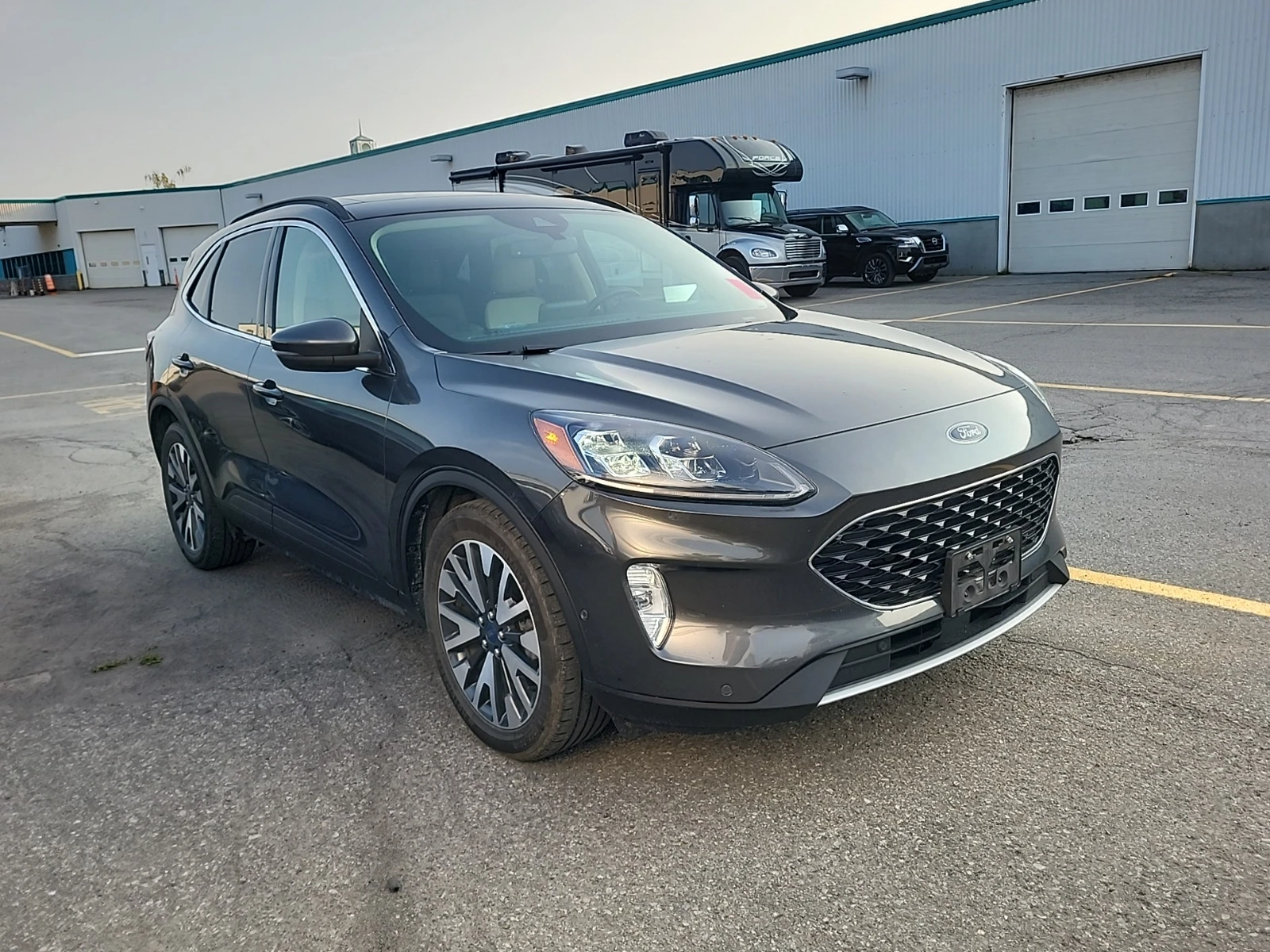 Ford Escape * TITANIUM HYBRID* * АВТОКРЕДИТ* * ЦЕНА ДО БЪЛГАРИ - изображение 2