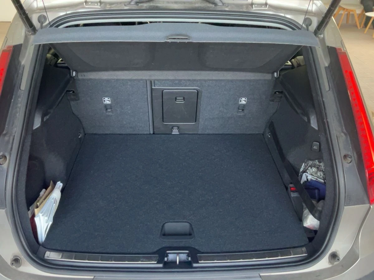 Volvo XC40 Inscription Гаранция 9м//4x4/Panorama/Keyless/Кожа - изображение 8