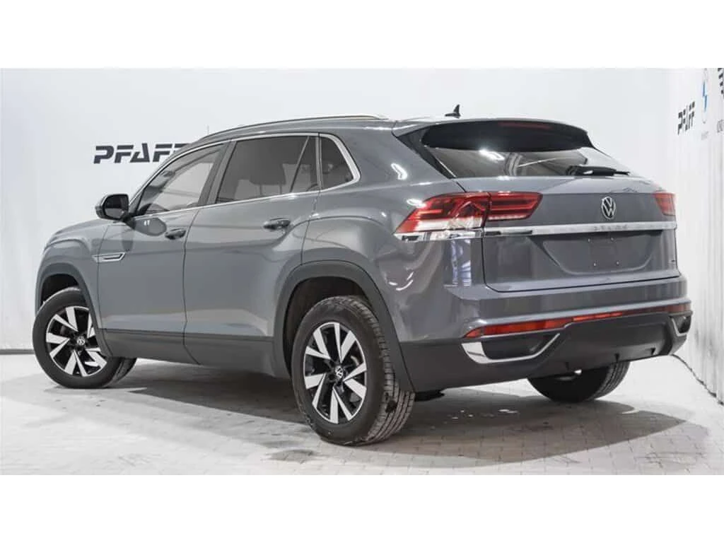 VW Atlas * Cross Sport Comfortline Heated Front Seats & Ste, снимка 4 - Автомобили и джипове - 53849343