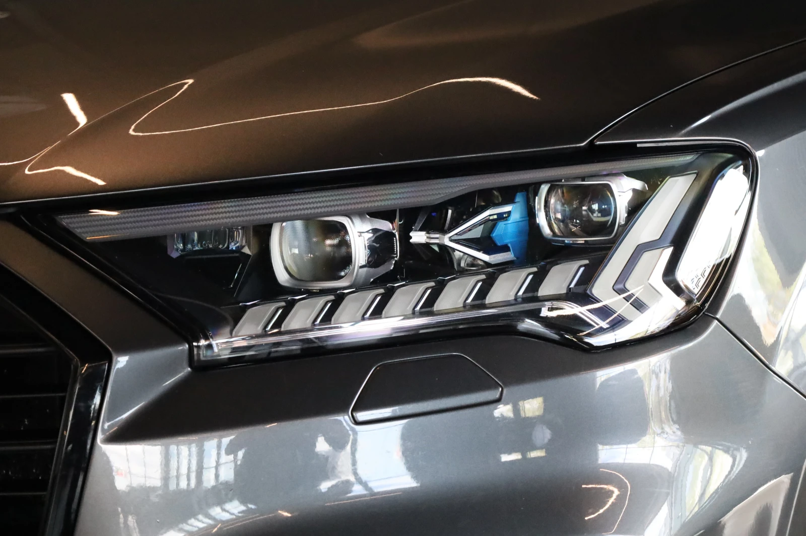 Audi Q7 2XS-LINE* MATRIX LASER LIGHTS* B&O* HEAD UP* PANO*, снимка 4 - Автомобили и джипове - 54651403