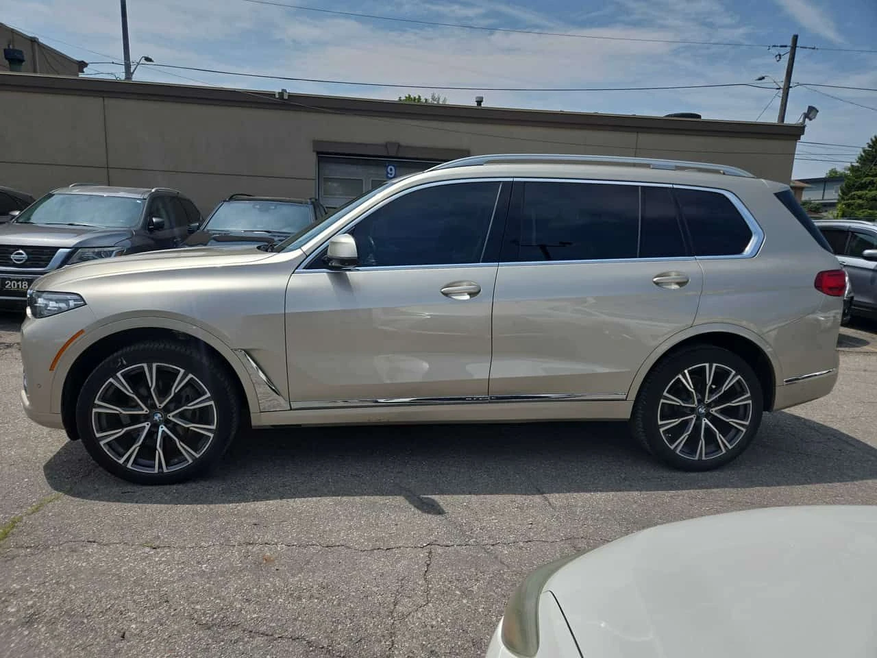 BMW X7 xDrive40i | CARFAX | ���������� ��� ������������ | Mobile.bg � ����������� 3