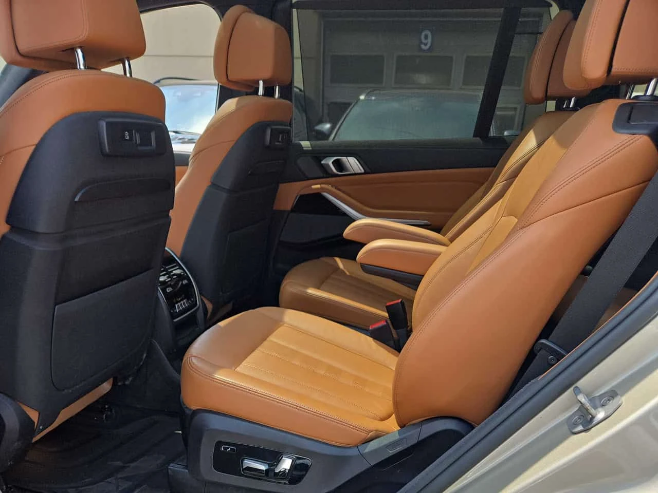 BMW X7 xDrive40i | CARFAX | ���������� ��� ������������ | Mobile.bg � ����������� 10