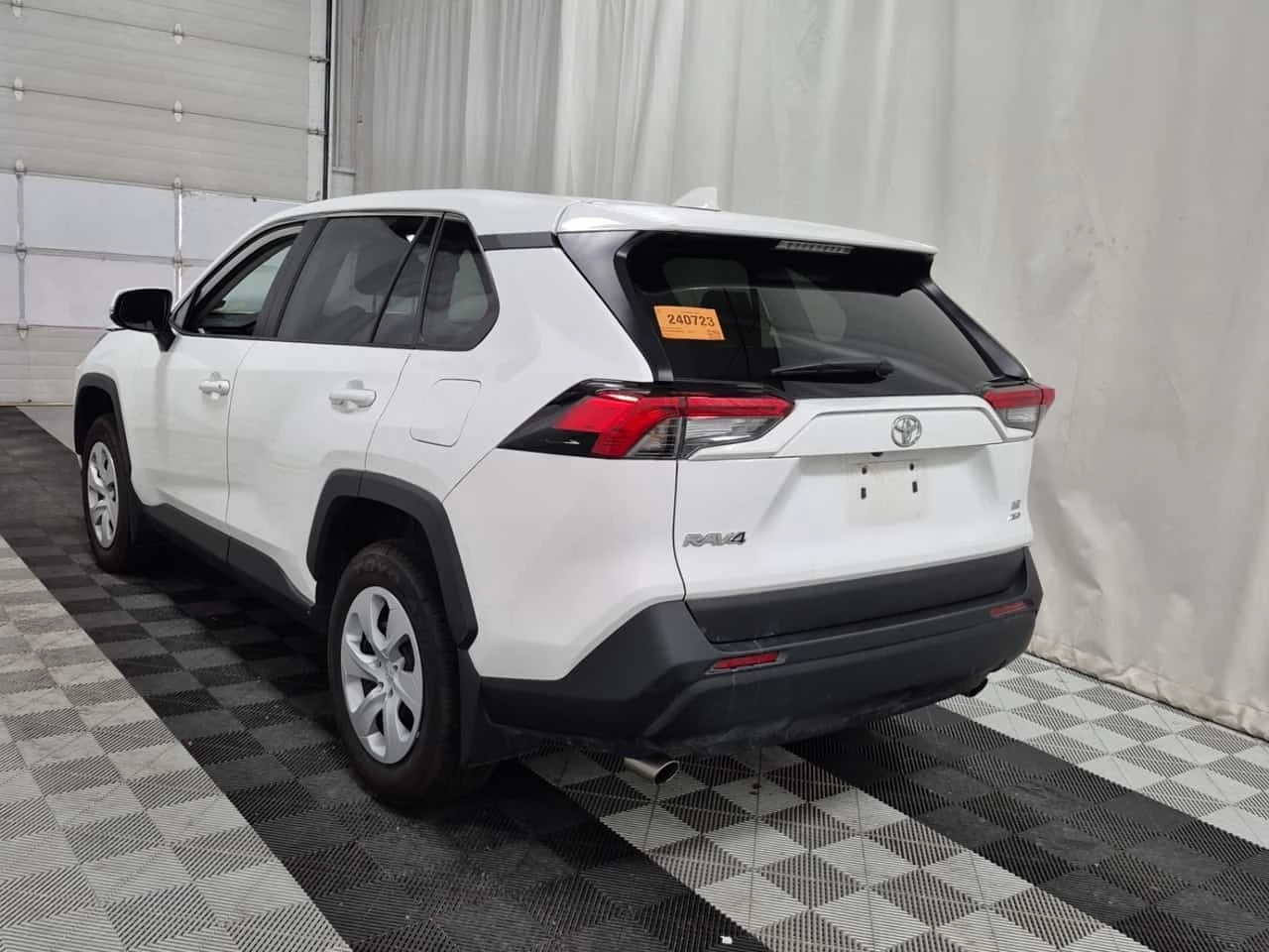 Toyota Rav4 * LE * CARFAX * , снимка 4 - Автомобили и джипове - 56300647