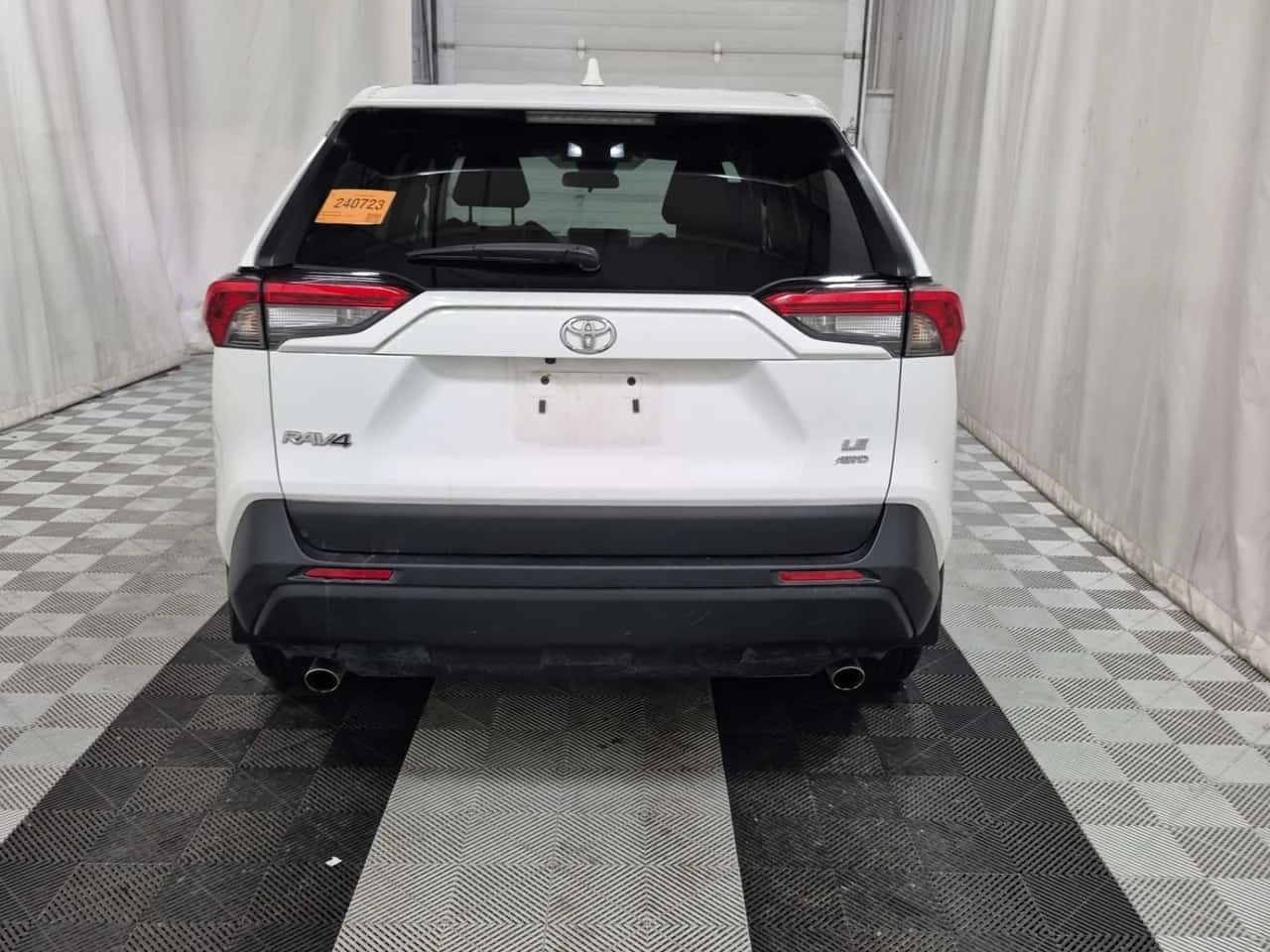 Toyota Rav4 * LE * CARFAX * , снимка 16 - Автомобили и джипове - 56300647