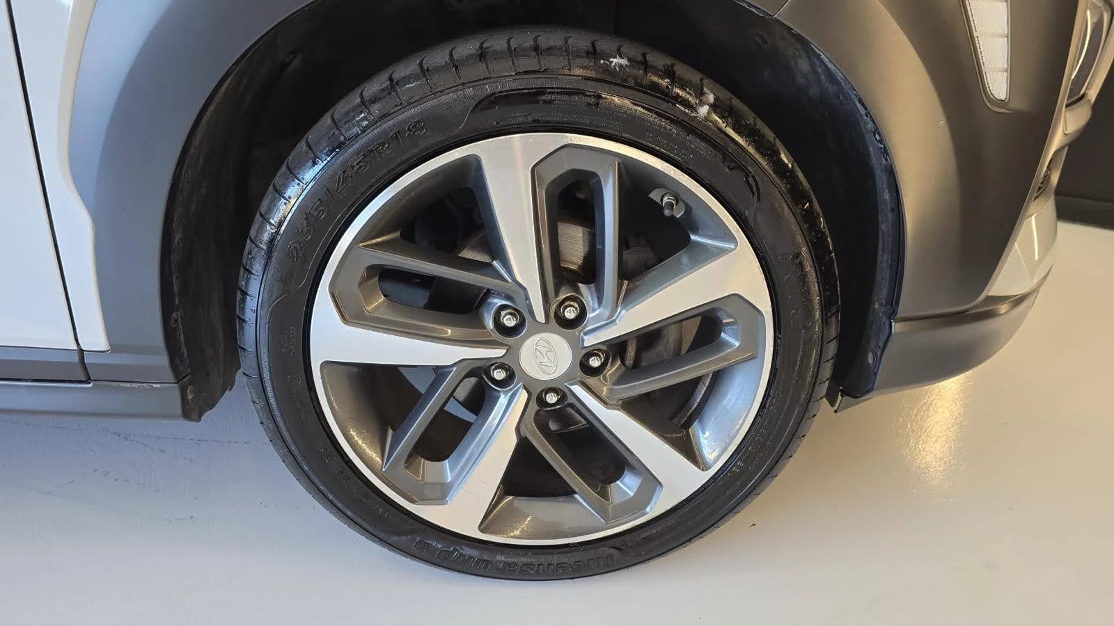 Hyundai Kona 1.0T-GDI 120hp RED Style NAVI/Android Auto/������ | Mobile.bg � ����������� 10