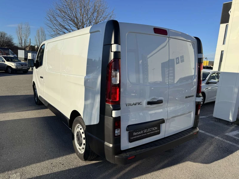 Renault Trafic 2.0dCi , снимка 4 - Бусове и автобуси - 52747436