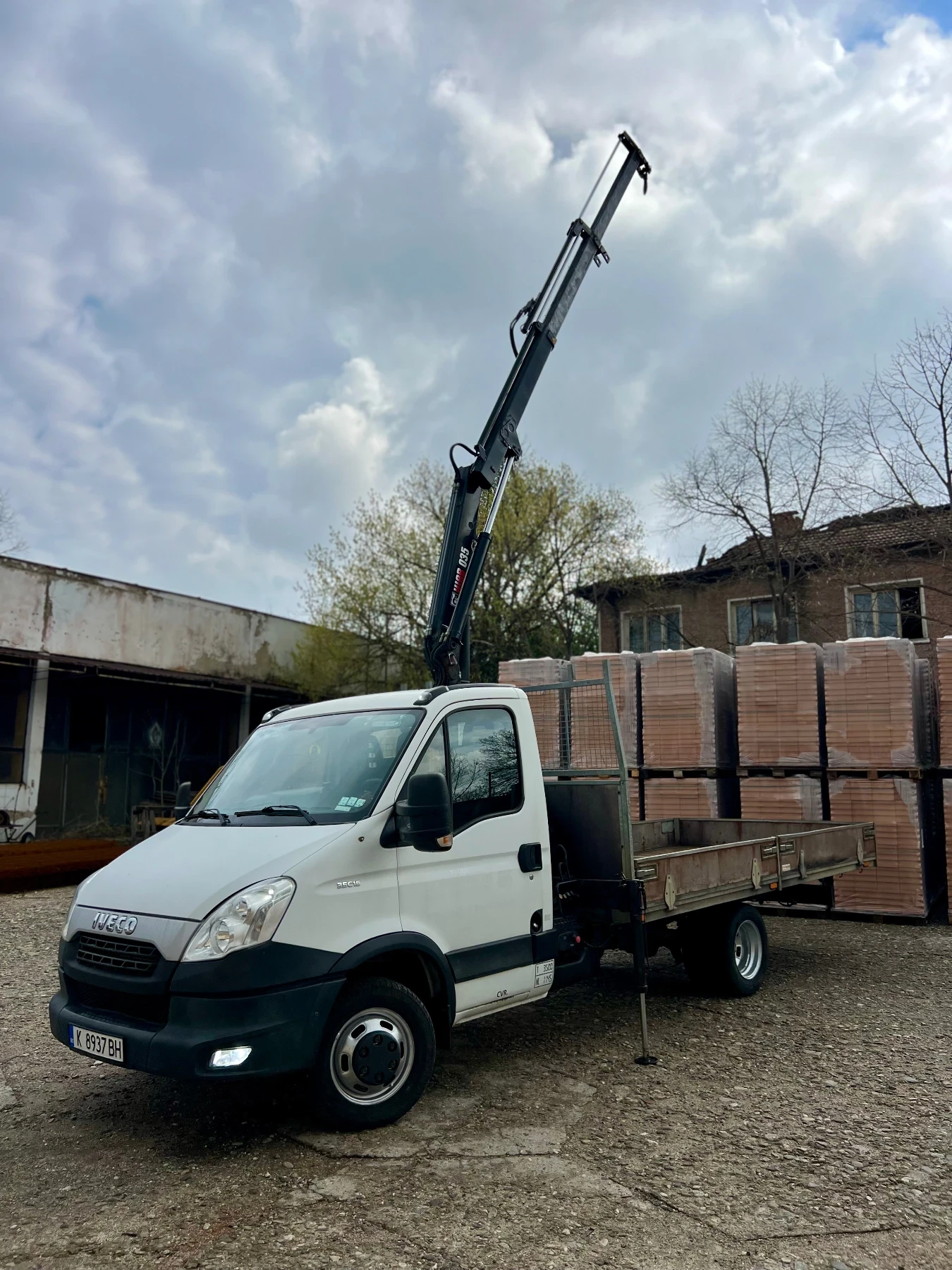 Iveco 35c15 Бордови/Кран Hiab 035 - изображение 4