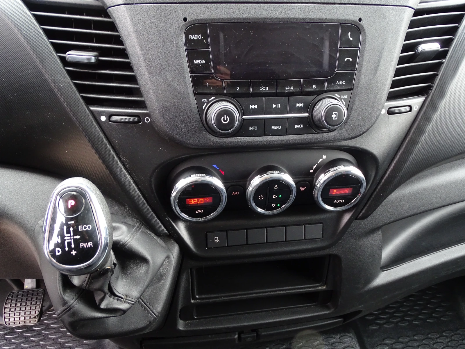 Iveco Daily 35S18* * * *   | Mobile.bg   12