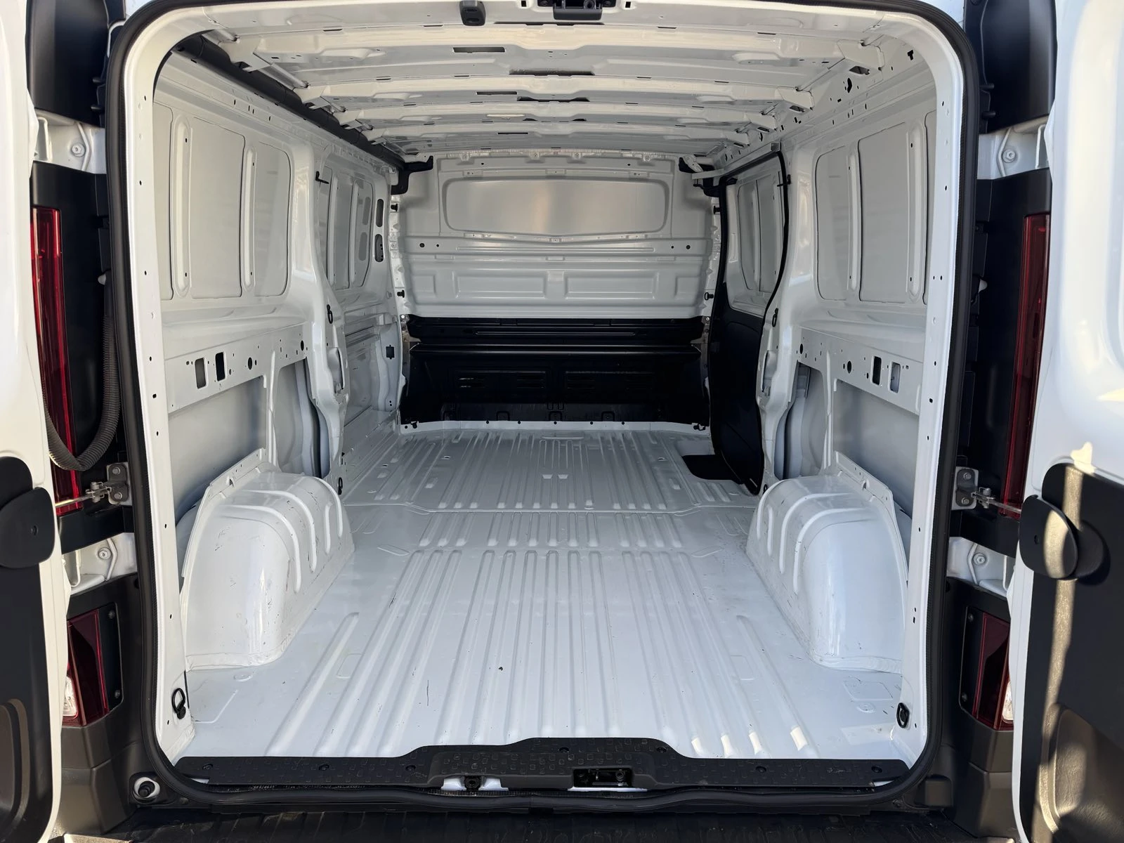 Renault Trafic 2.0dCi  | Mobile.bg � ����������� 11