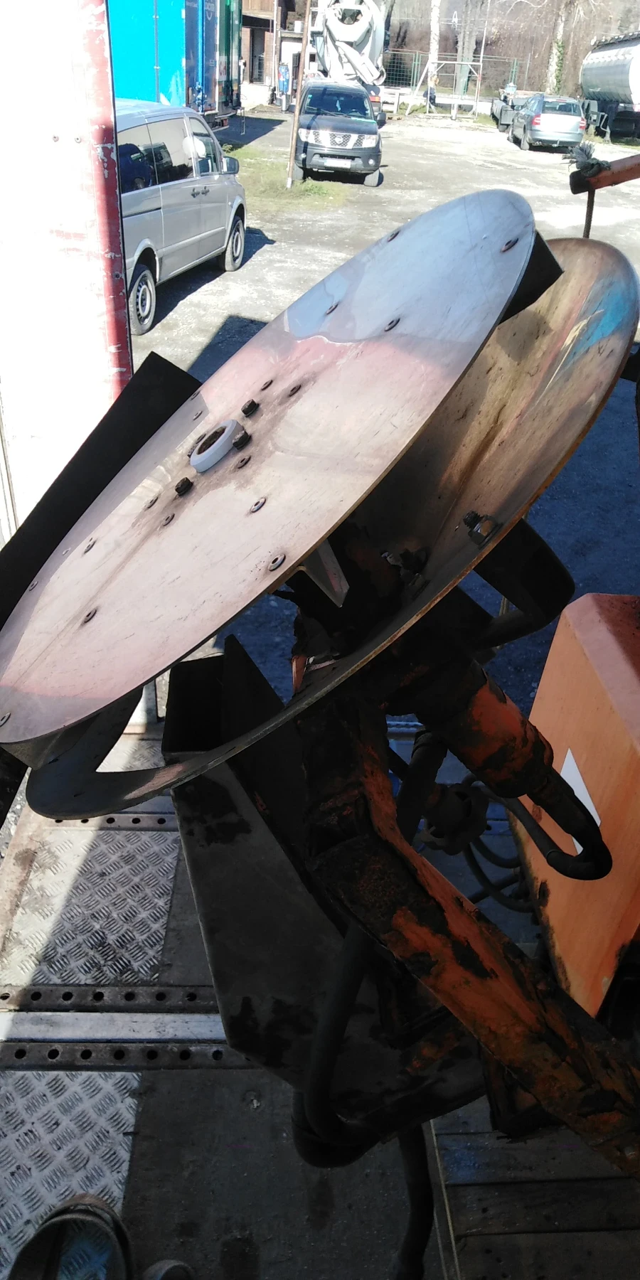 Допълнително оборудване Друг вид Песакар 3 куб. С лента  - изображение 5