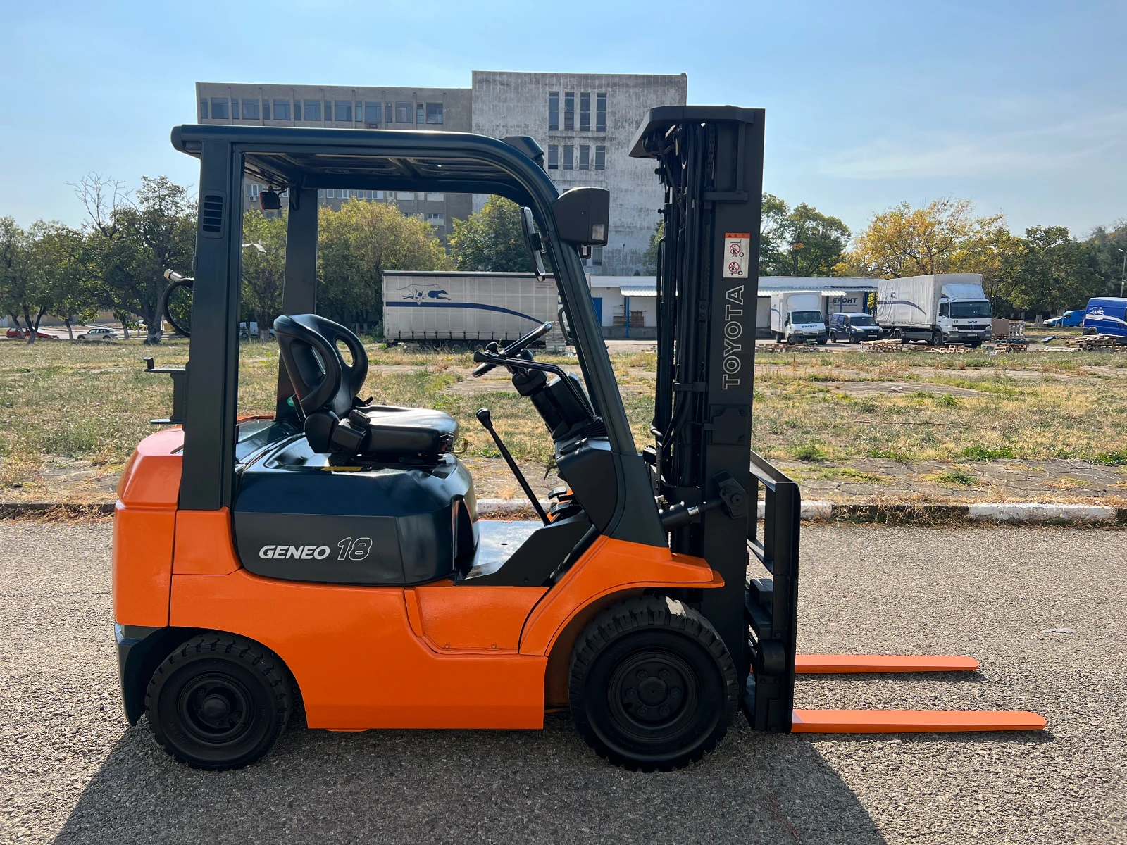  Toyota 1.8  /  / .  /  / 4.7 | Mobile.bg   6