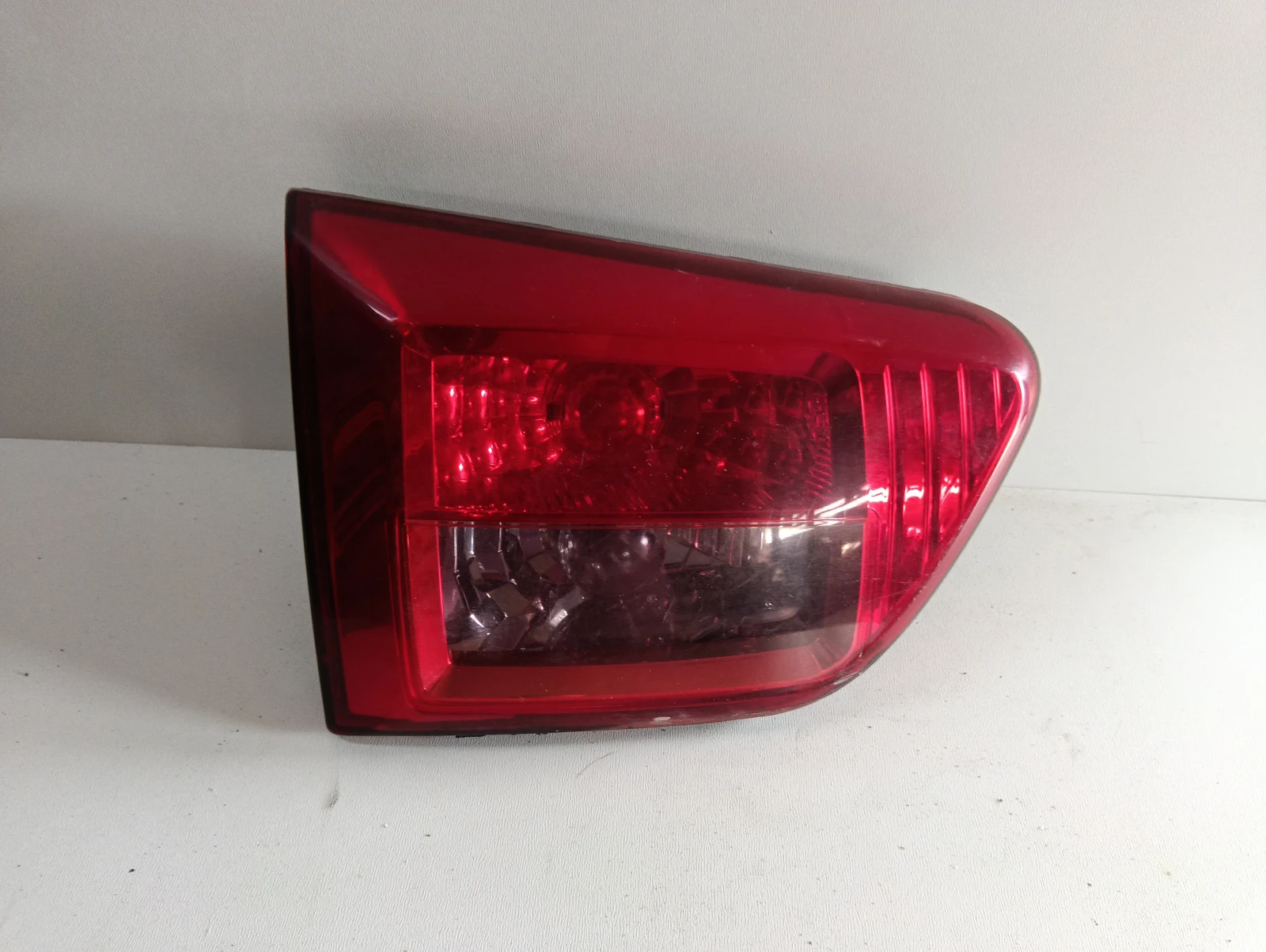 стоп ляв вътрешен Peugeot 4007