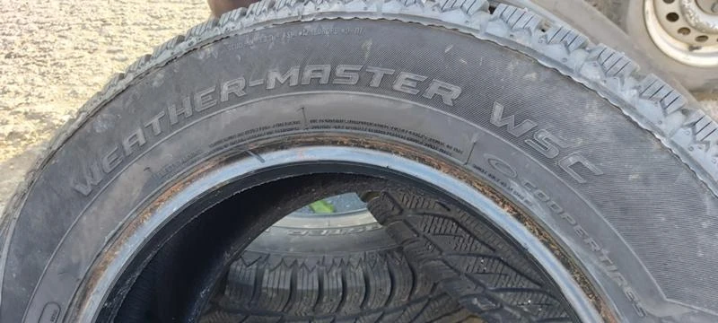 Гуми Зимни 215/65R16, снимка 7 - Гуми и джанти - 30923470