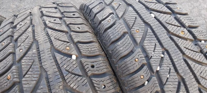 Гуми Зимни 215/65R16, снимка 3 - Гуми и джанти - 30923470