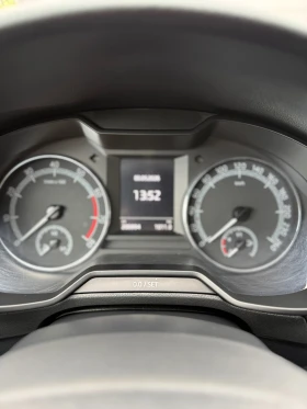 Skoda Octavia 1.5 МЕТАН АВТОМАТ- ГОТОВ ЛИЗИНГ, снимка 12