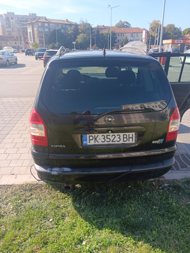 Opel Zafira 1.6 Метан, снимка 4 - Автомобили и джипове - 44348660