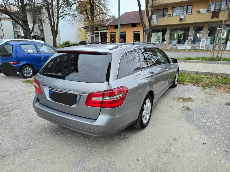 Mercedes-Benz E 220 CDI, снимка 5 - Автомобили и джипове - 48101477