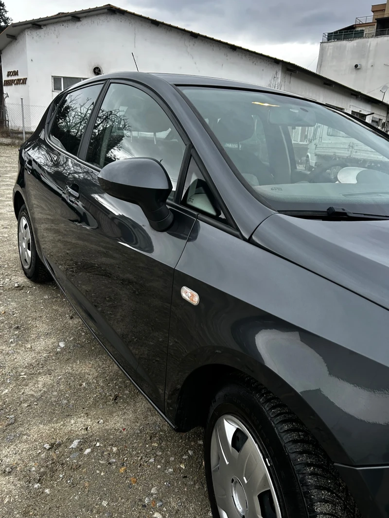 Seat Ibiza, снимка 2 - Автомобили и джипове - 48495757