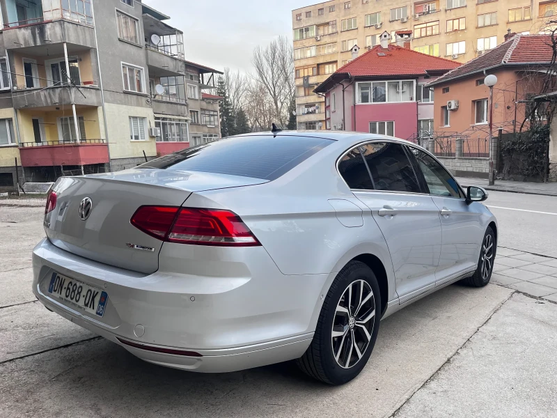 VW Passat 1.6 TDI автомат , снимка 5 - Автомобили и джипове - 48726323