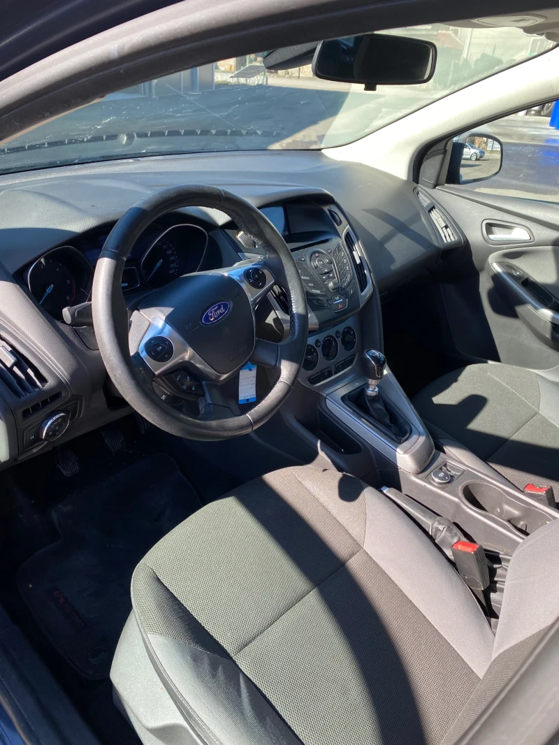 Ford Focus 1.6, снимка 9 - Автомобили и джипове - 49377814