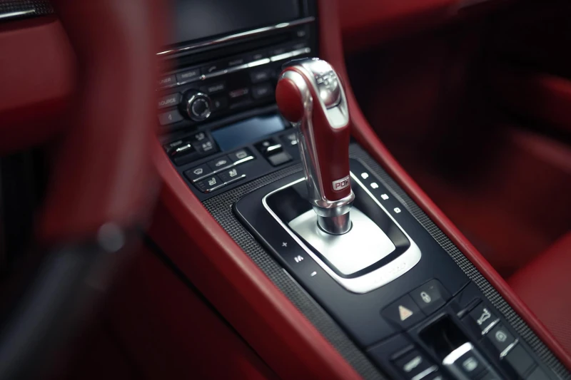 Porsche 911 turbo s, снимка 8 - Автомобили и джипове - 52670434