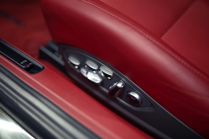 Porsche 911 turbo s, снимка 9 - Автомобили и джипове - 52670434