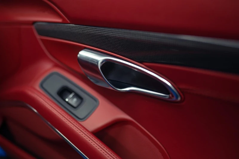 Porsche 911 turbo s, снимка 10 - Автомобили и джипове - 52670434