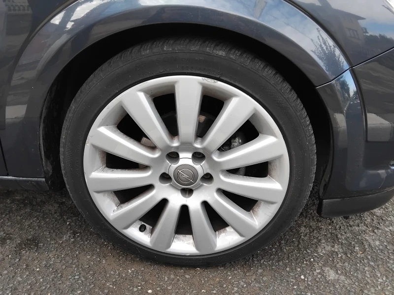 Opel Astra, снимка 3 - Автомобили и джипове - 52029998