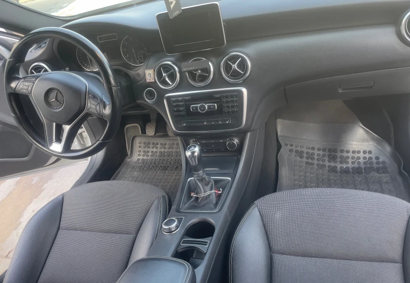 Mercedes-Benz A 180, снимка 8 - Автомобили и джипове - 52148686