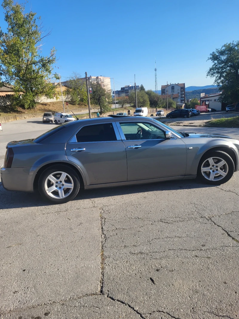 Chrysler 300c, снимка 4 - Автомобили и джипове - 52551767