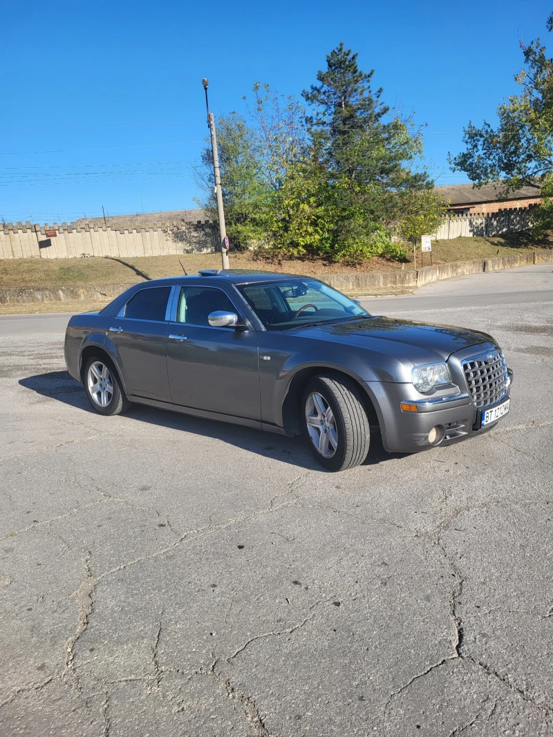 Chrysler 300c, снимка 3 - Автомобили и джипове - 52551767