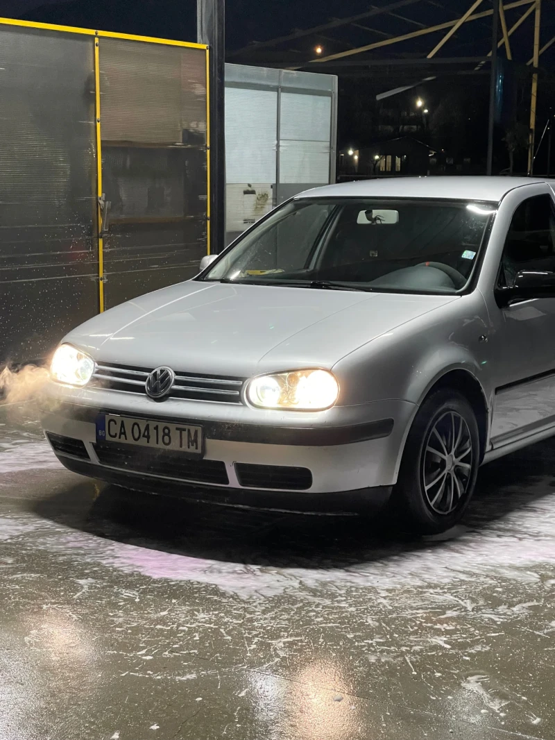 VW Golf, снимка 2 - Автомобили и джипове - 53431173