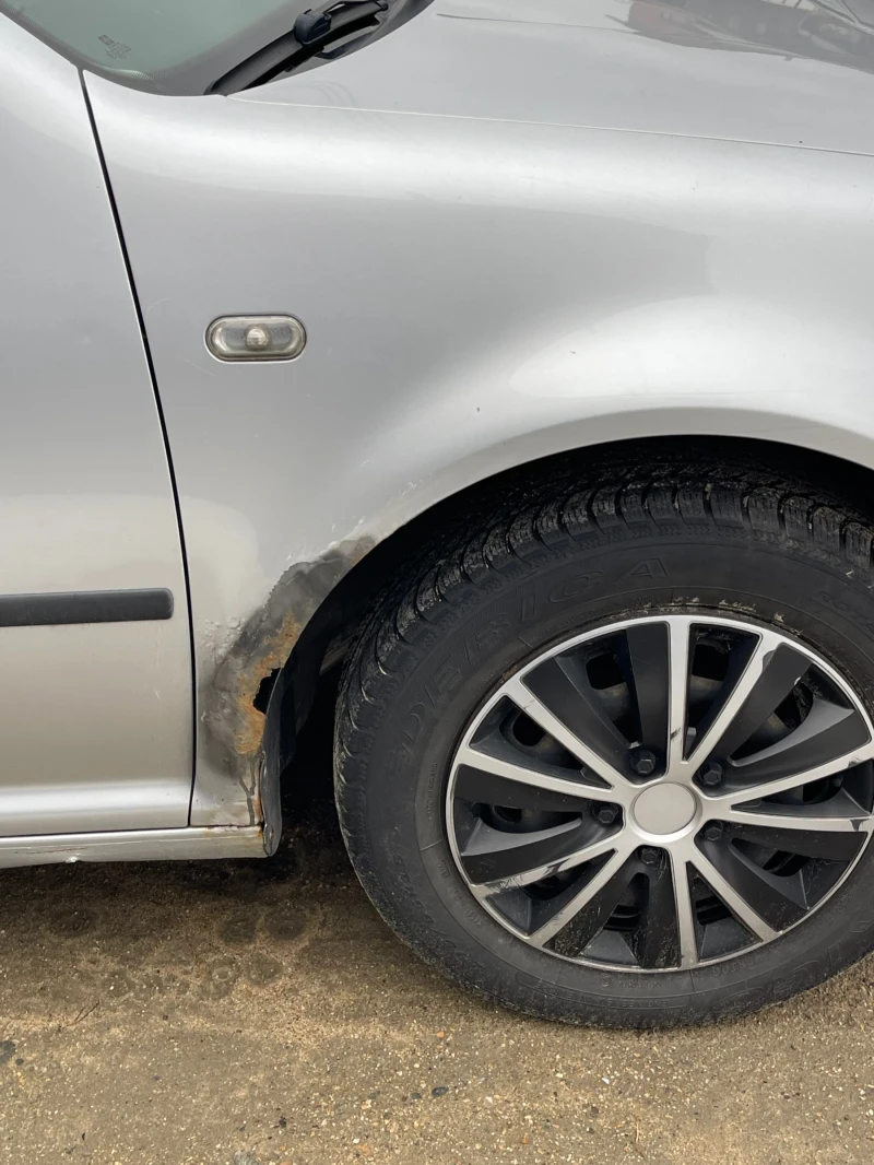 VW Golf, снимка 5 - Автомобили и джипове - 53431173