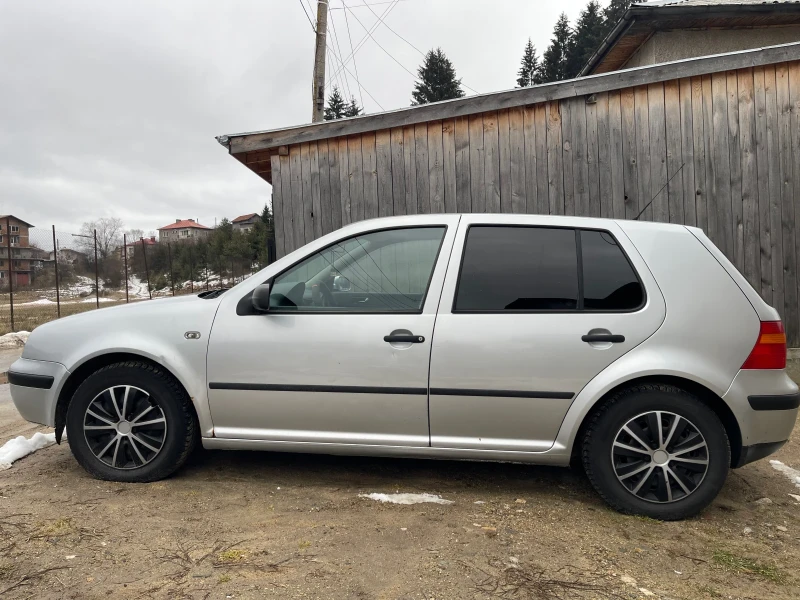 VW Golf, снимка 7 - Автомобили и джипове - 53431173