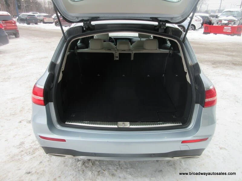 Mercedes-Benz E 400 2018 Mercedes-Benz E-Class E 400 4MATIC Wagon AWD, снимка 8 - Автомобили и джипове - 52865428